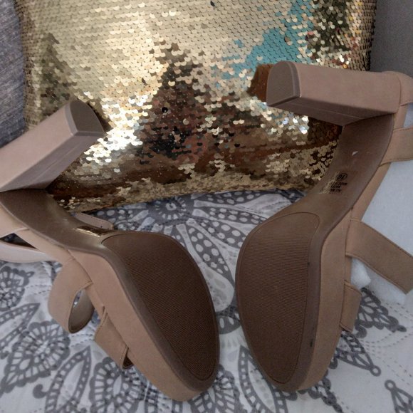 MY DELICIOUS SHOES PLATFORM HEELS - Picture 3 of 5